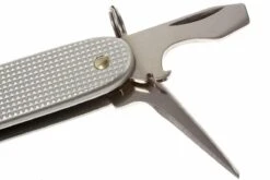 Victorinox Pioneer Alox Silver 0.8201.26 Couteau Suisse -Couteaux Soldes 5V0 8201 26 04 victorinox pioneer alox silver 5V0 8201 26 d4
