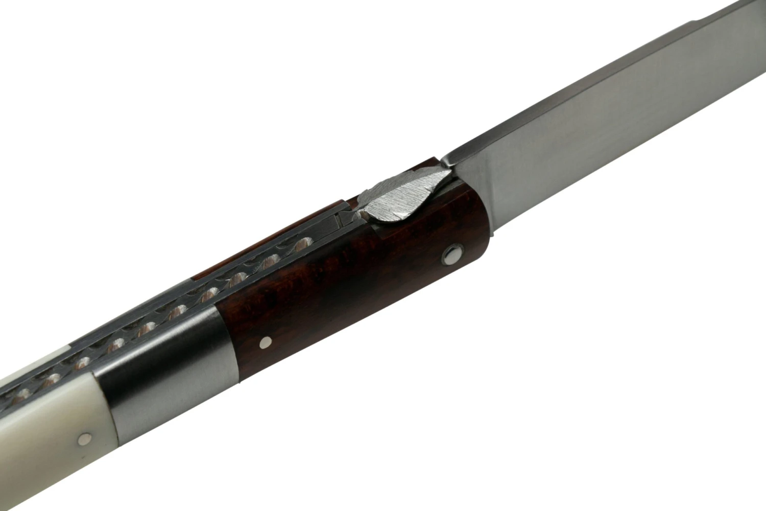 Laguiole En Aubrac Sauveterre A511MAOI Amourette, Os, Couteau De Poche 8 Laguiole En Aubrac Sauveterre A511MAOI Amourette, Os, Couteau De Poche - Image 6