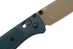 Benchmade Bugout 535FE-05 Crater Blue Grivory, Flat Dark Earth Cerakote, Couteau De Poche -Couteaux Soldes BE535FE 05 05 benchmade