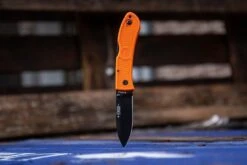 KA-BAR Dozier Folding Hunter Orange 4062BO -Couteaux Soldes KA4062BO 20 sfeerfoto
