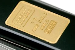 Victorinox Classic Gold Ingot 1gr 0.6203.87 Couteau Suisse -Couteaux Soldes VT0 6203 87 04 victorinox