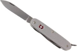 Victorinox Pioneer X Argent 0.8231.26 Couteau Suisse 12 Victorinox Pioneer X Argent 0.8231.26 Couteau Suisse -Couteaux Soldes VT0 8231 26 04 victorinox pioneer x vt0 8231 26 04