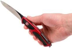 Victorinox RangerGrip 53 Rouge-noir 0.9623.C Couteau Suisse -Couteaux Soldes VT0 9623 C 05 victorinox vt0 9623 c 05