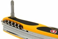 Victorinox Rangergrip Boatsman Jaune-noir 0.9798.MWC8 Couteau Suisse -Couteaux Soldes VT0 9798 MWC8 05 victorinox rangergrip boatsman vt0 9798 mwc8 d5